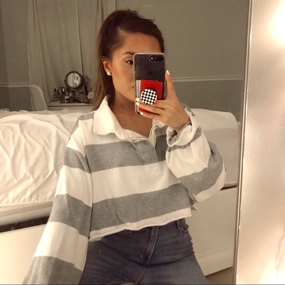 GAP Tops - Cropped Collard Shirt